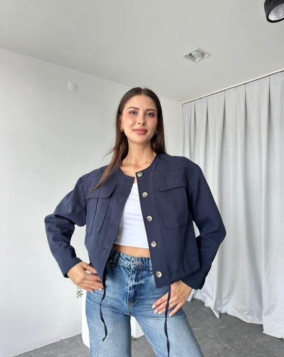 Kadın Lacivert Cepli Kısa Ceket